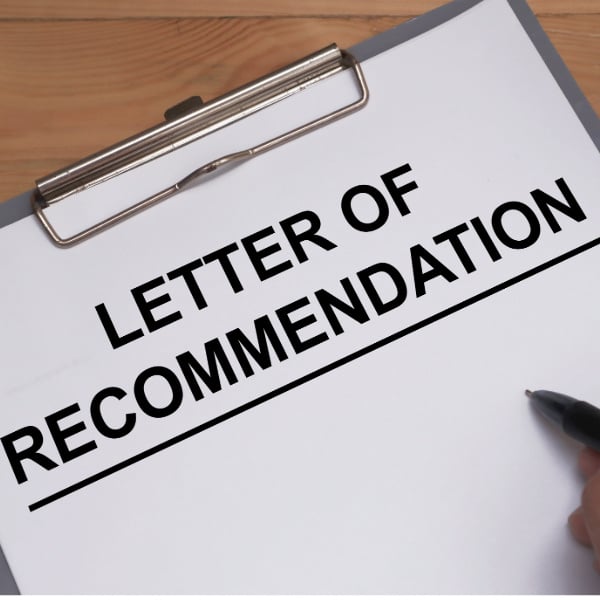 Letter of recommendation title on clipboard